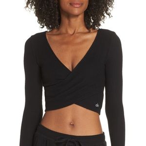 Alo Yoga amelia luxe long sleeve crop in black